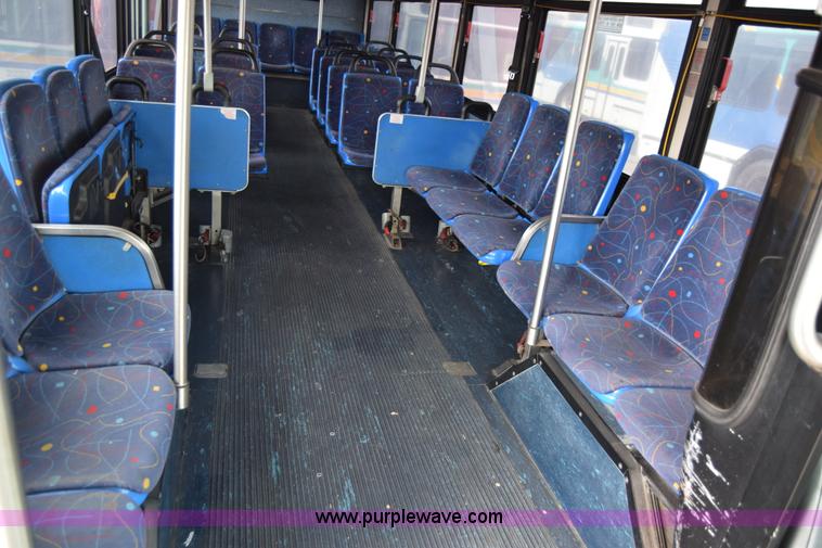 image for item K8603 2002 Gillig C20B096N4 city transit bus