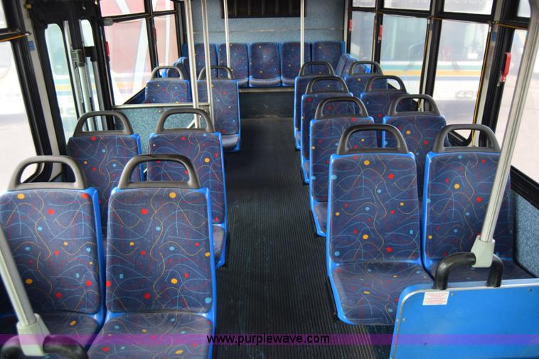 image for item K8603 2002 Gillig C20B096N4 city transit bus