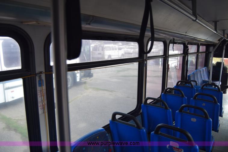 image for item K8603 2002 Gillig C20B096N4 city transit bus