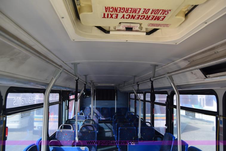 image for item K8603 2002 Gillig C20B096N4 city transit bus