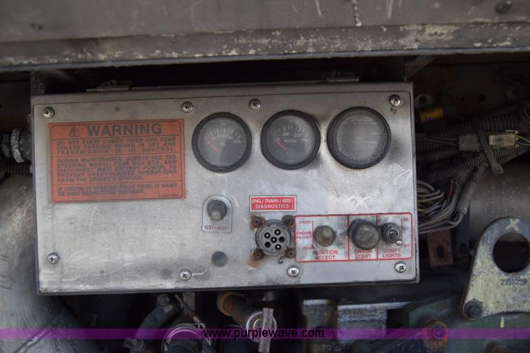 image for item K8603 2002 Gillig C20B096N4 city transit bus