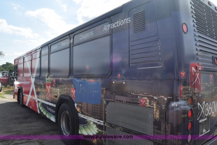 image for item K8603 2002 Gillig C20B096N4 city transit bus