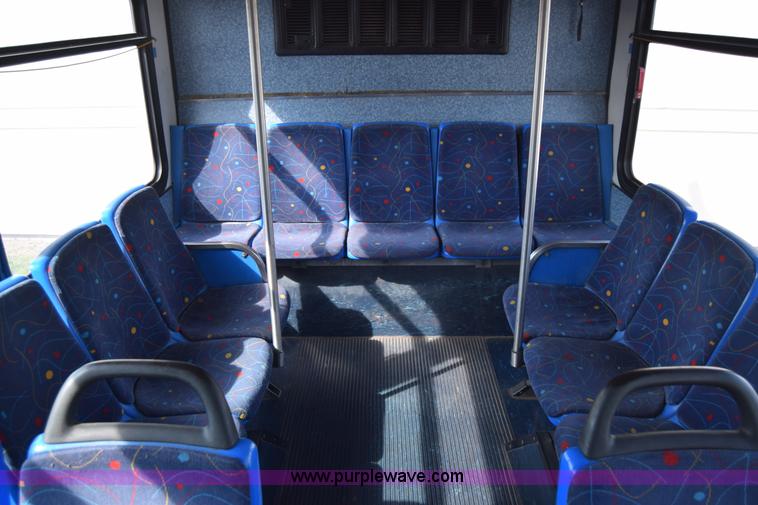 image for item K8604 2002 Gillig C20B096N4 city transit bus