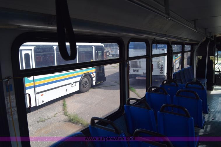 image for item K8604 2002 Gillig C20B096N4 city transit bus