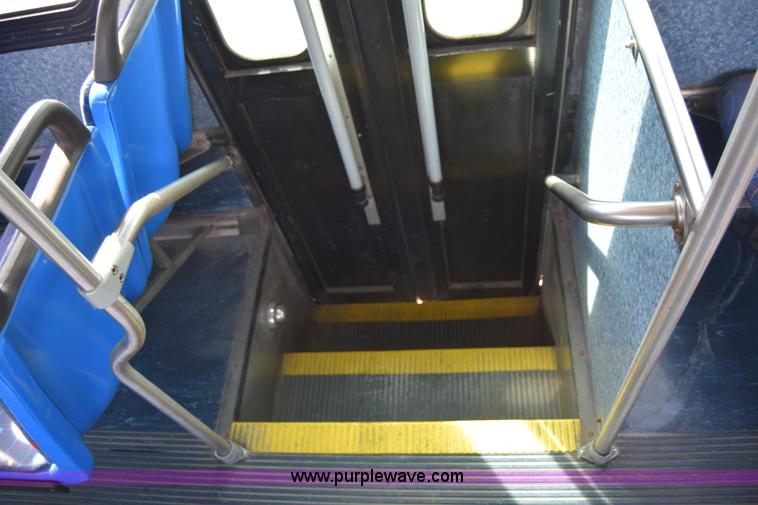 image for item K8604 2002 Gillig C20B096N4 city transit bus