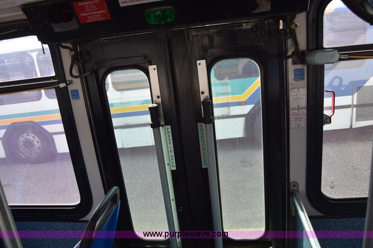 image for item K8604 2002 Gillig C20B096N4 city transit bus