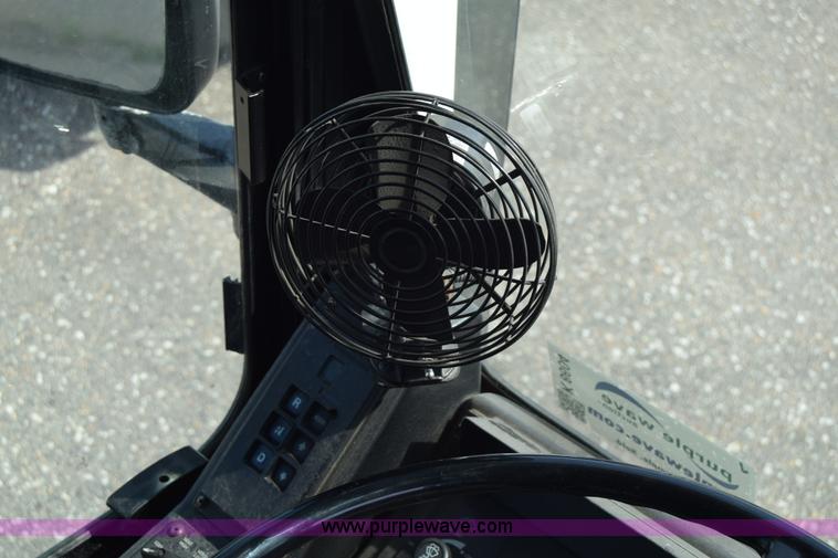 image for item K8604 2002 Gillig C20B096N4 city transit bus