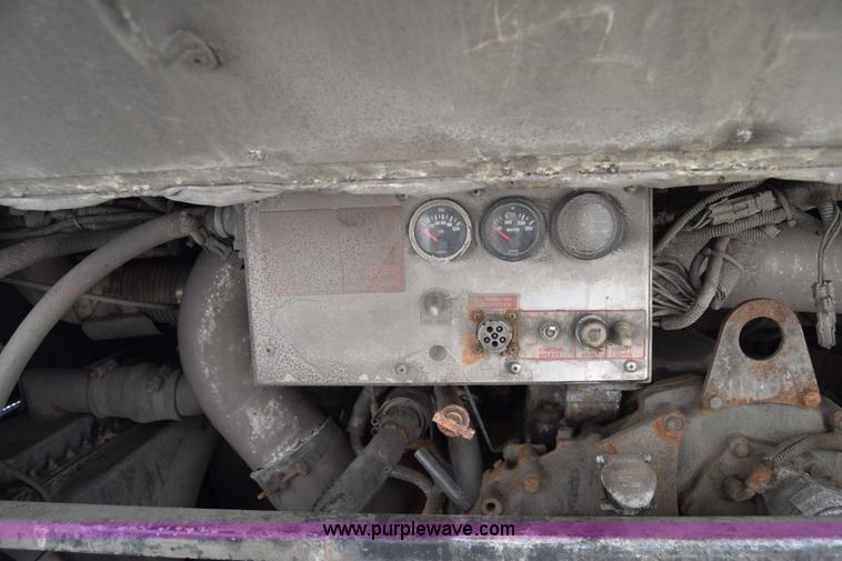 image for item K8604 2002 Gillig C20B096N4 city transit bus