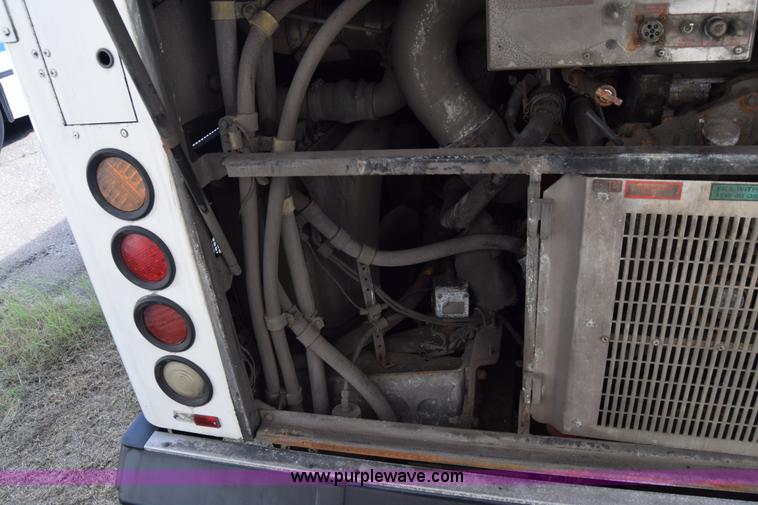 image for item K8604 2002 Gillig C20B096N4 city transit bus