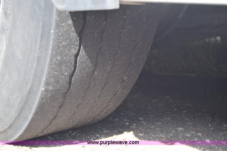 image for item K8604 2002 Gillig C20B096N4 city transit bus