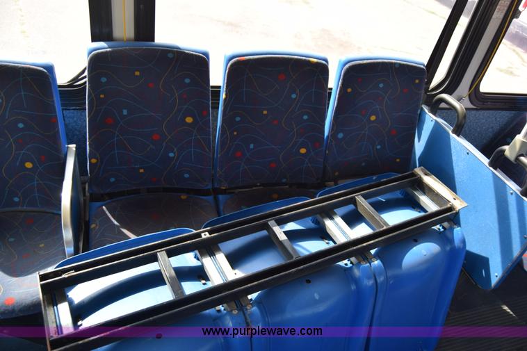 image for item K8605 2002 Gillig C20B096N4 city transit bus