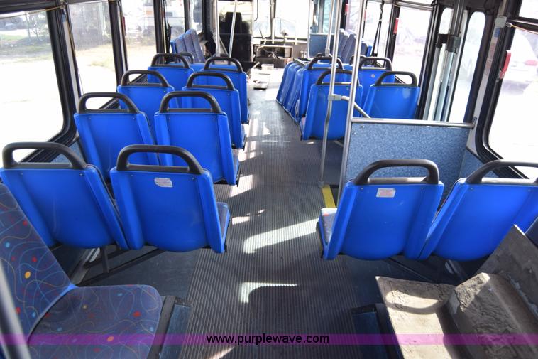 image for item K8605 2002 Gillig C20B096N4 city transit bus