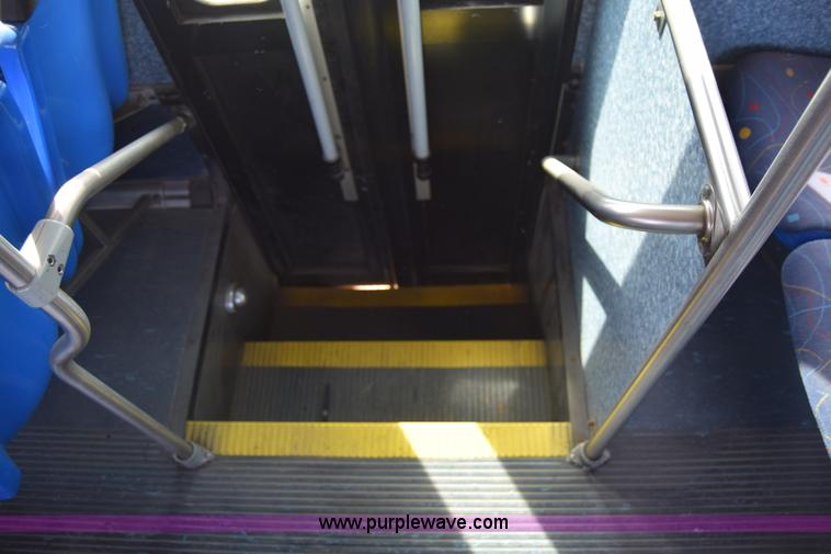 image for item K8605 2002 Gillig C20B096N4 city transit bus