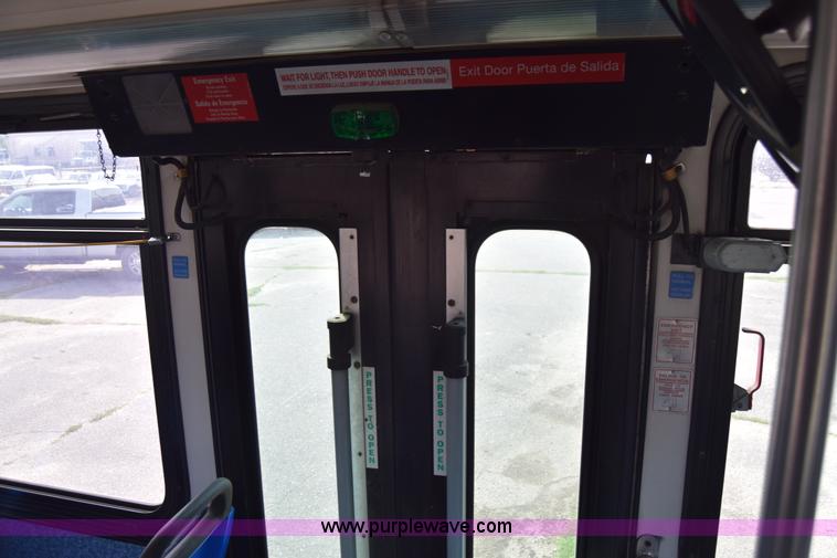 image for item K8605 2002 Gillig C20B096N4 city transit bus