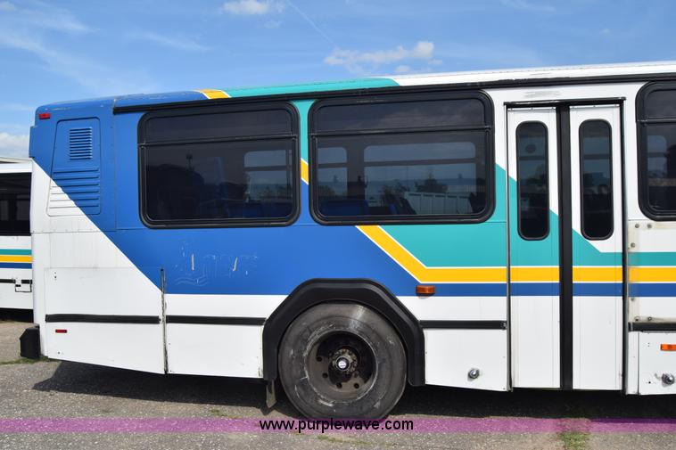 image for item K8605 2002 Gillig C20B096N4 city transit bus