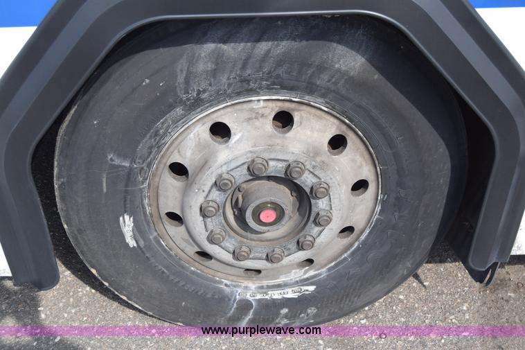 image for item K8605 2002 Gillig C20B096N4 city transit bus