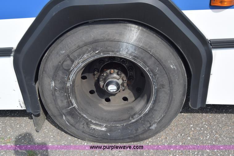 image for item K8605 2002 Gillig C20B096N4 city transit bus