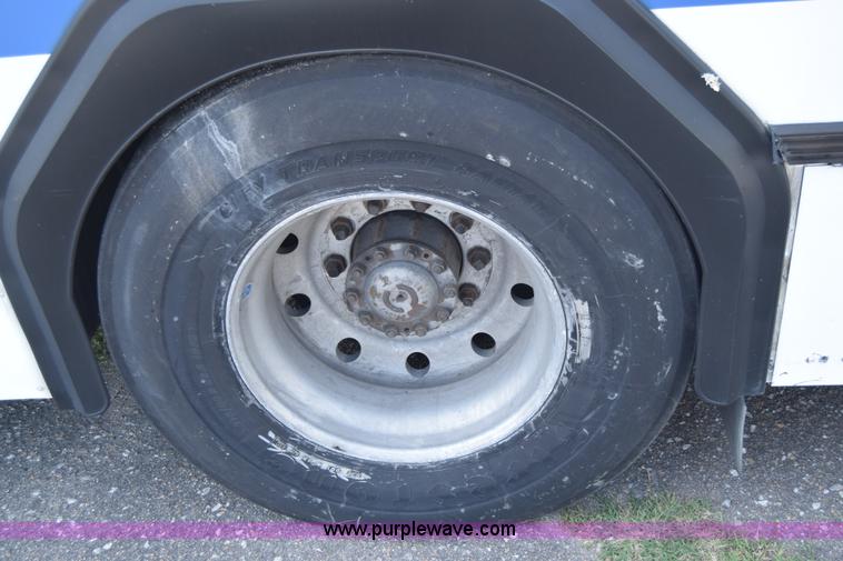 image for item K8605 2002 Gillig C20B096N4 city transit bus