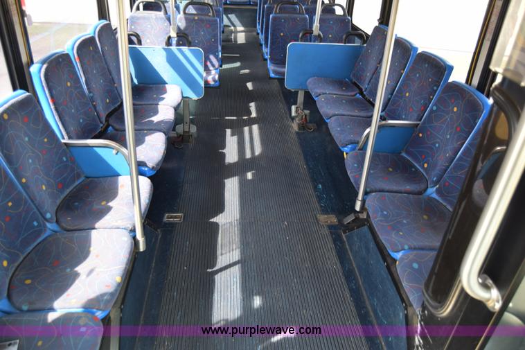 image for item K8606 2002 Gillig C20B096N4 city transit bus