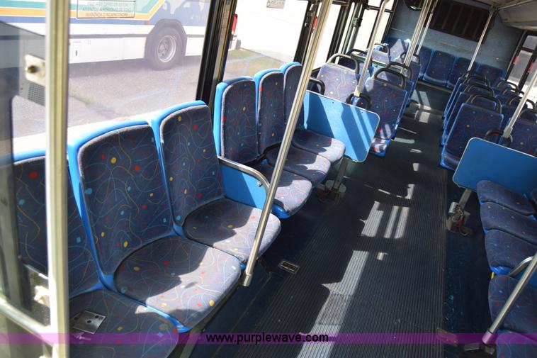 image for item K8606 2002 Gillig C20B096N4 city transit bus