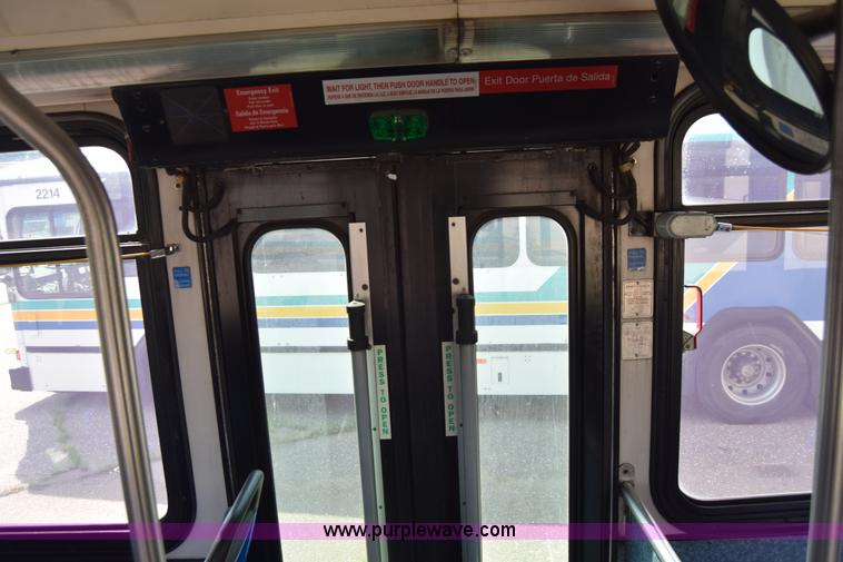 image for item K8606 2002 Gillig C20B096N4 city transit bus