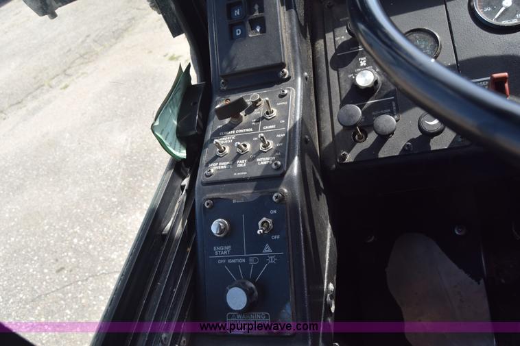 image for item K8606 2002 Gillig C20B096N4 city transit bus