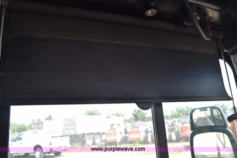 image for item K8606 2002 Gillig C20B096N4 city transit bus