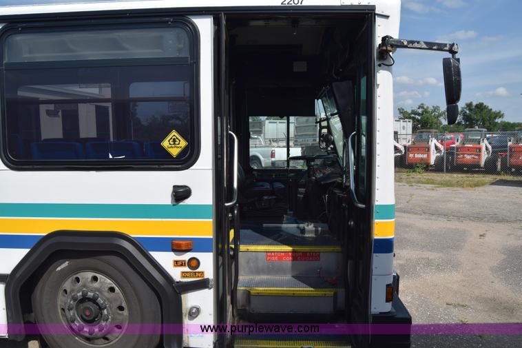 image for item K8606 2002 Gillig C20B096N4 city transit bus