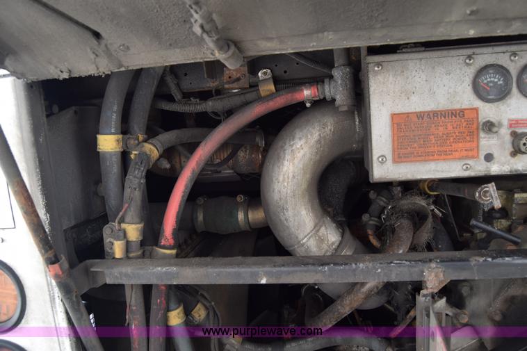 image for item K8606 2002 Gillig C20B096N4 city transit bus