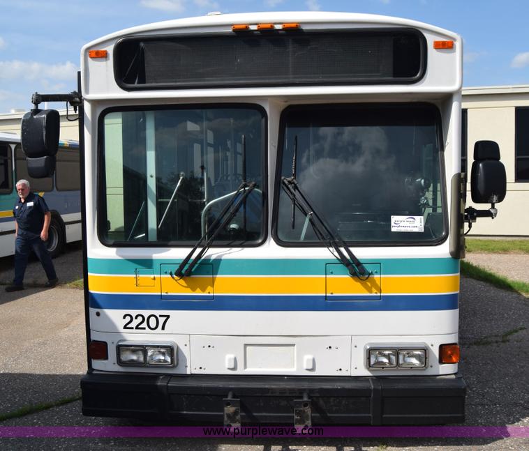 image for item K8606 2002 Gillig C20B096N4 city transit bus