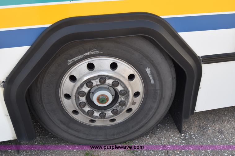 image for item K8606 2002 Gillig C20B096N4 city transit bus