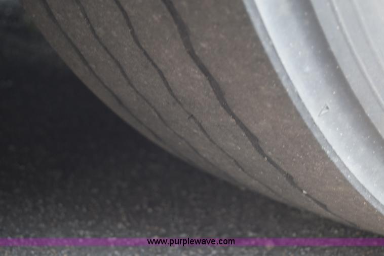 image for item K8606 2002 Gillig C20B096N4 city transit bus