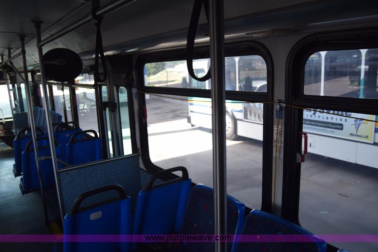 image for item K8607 2002 Gillig C20B096N4 transit bus