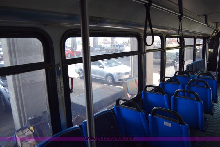 image for item K8607 2002 Gillig C20B096N4 transit bus