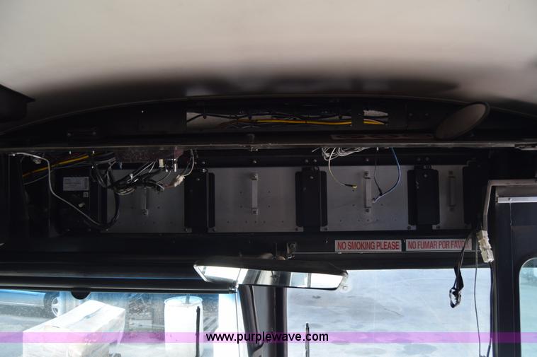 image for item K8607 2002 Gillig C20B096N4 transit bus