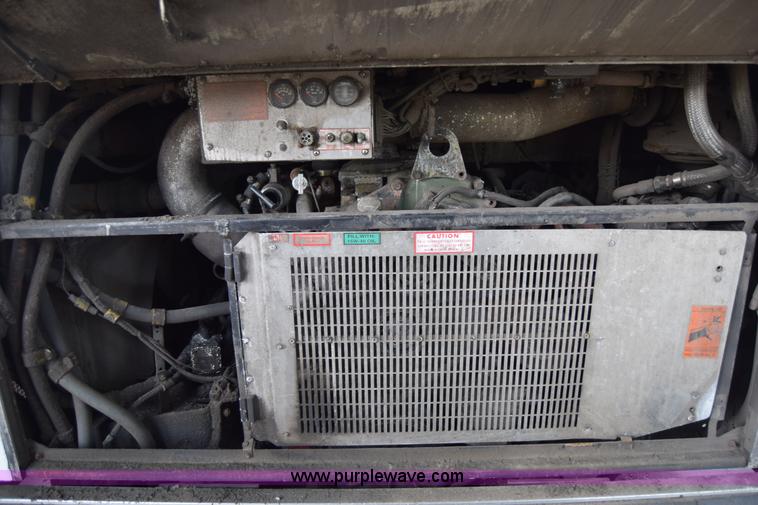 image for item K8607 2002 Gillig C20B096N4 transit bus