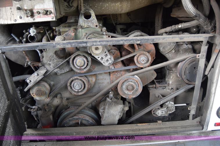 image for item K8607 2002 Gillig C20B096N4 transit bus