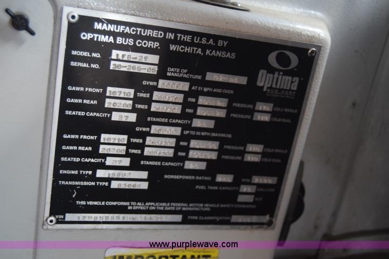 image for item K8608 2005 Optima LFB-29 transit bus