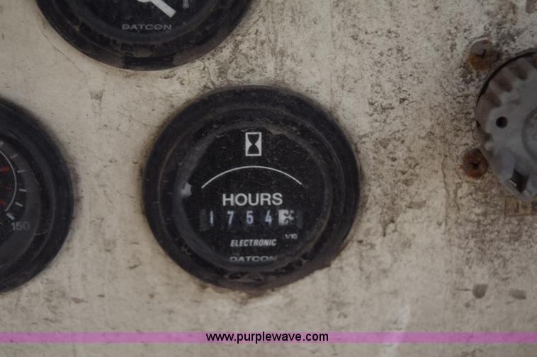 image for item K8608 2005 Optima LFB-29 transit bus