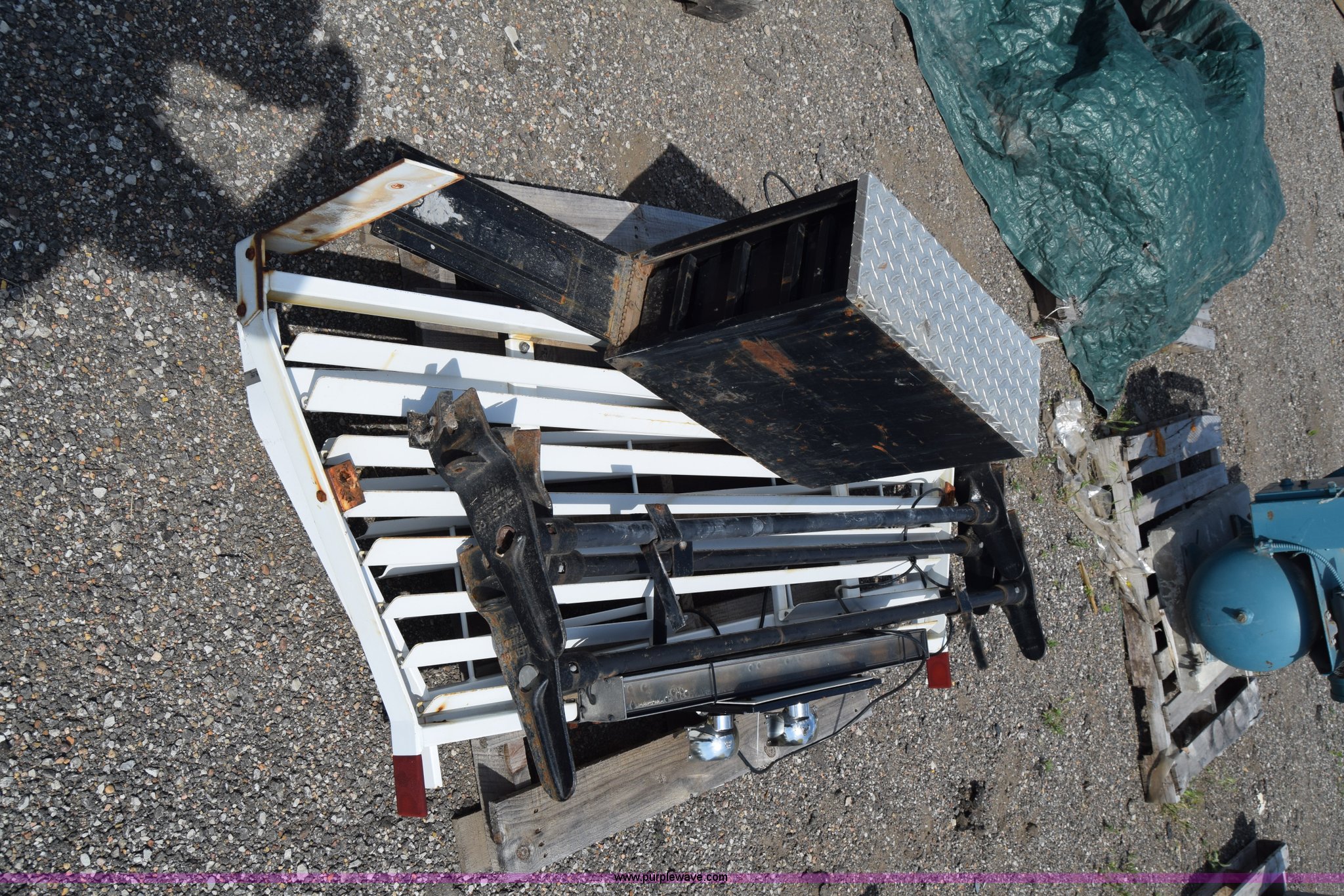 Truck accessories in Wichita, KS Item BQ9585 sold Purple Wave