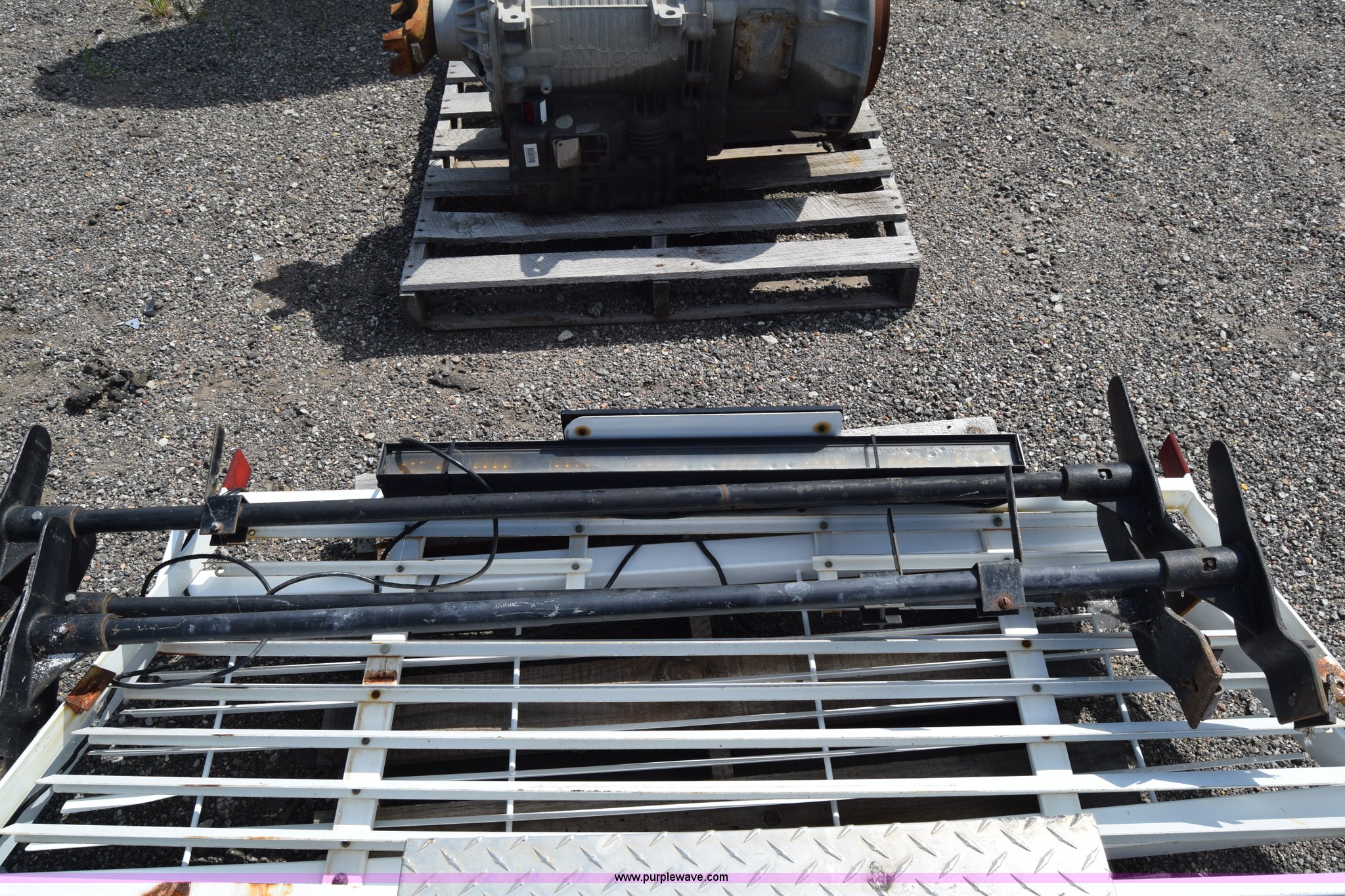 Truck accessories in Wichita, KS Item BQ9585 sold Purple Wave