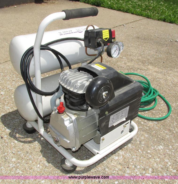 image for item AV9183 Multi-power air compressor