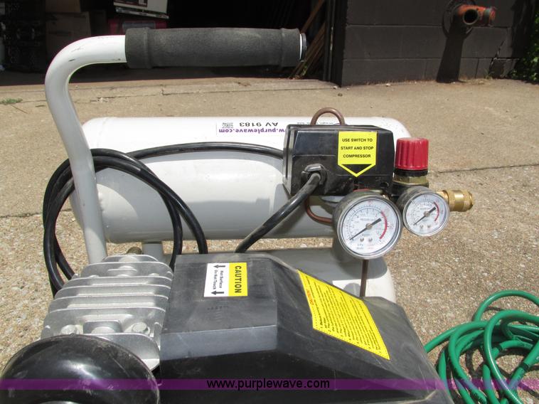 image for item AV9183 Multi-power air compressor