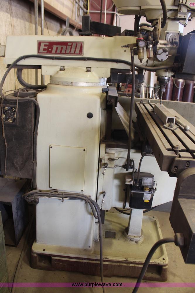 image for item BO9309 2000 Acer milling machine