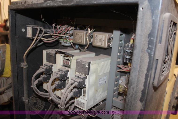 image for item BO9309 2000 Acer milling machine