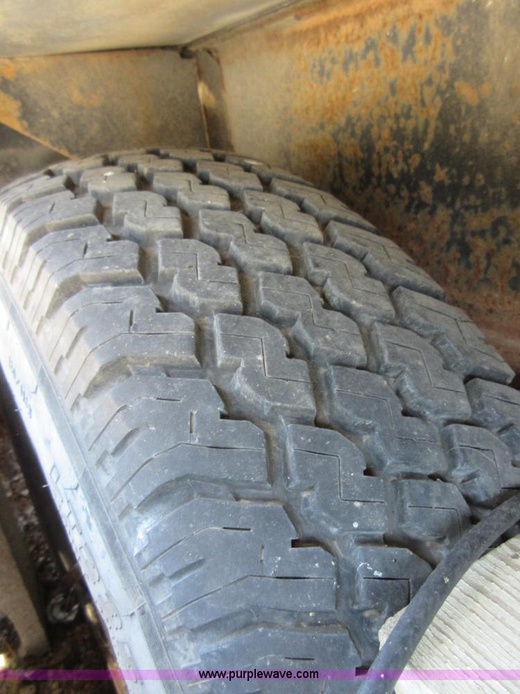 image for item D2471 1992 Kountryaire 35WRKD camper