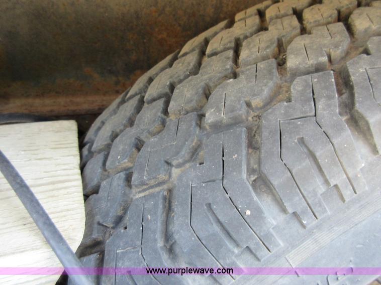 image for item D2471 1992 Kountryaire 35WRKD camper