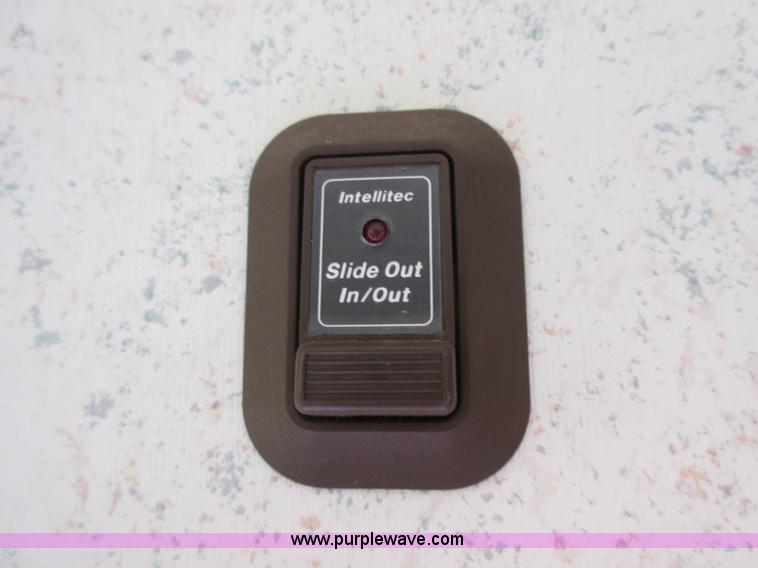 image for item D2471 1992 Kountryaire 35WRKD camper