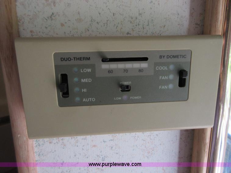 image for item D2471 1992 Kountryaire 35WRKD camper