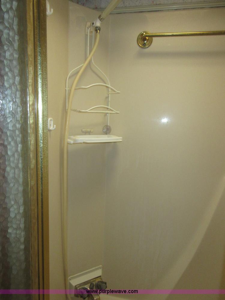 image for item D2471 1992 Kountryaire 35WRKD camper